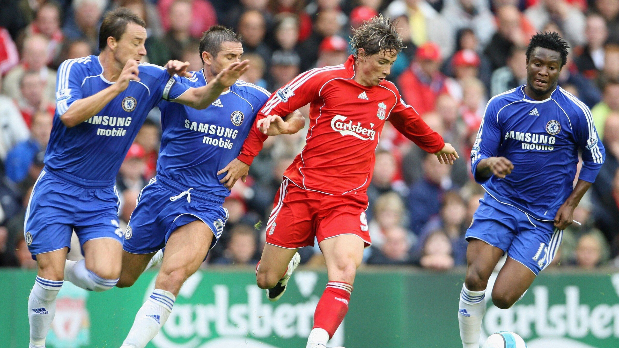 梅西vsC罗再度交锋，谁能笑到最后，梅西orc罗